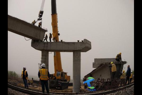 哈牡電氣化工程今年首次Ⅱ級封鎖施工告捷