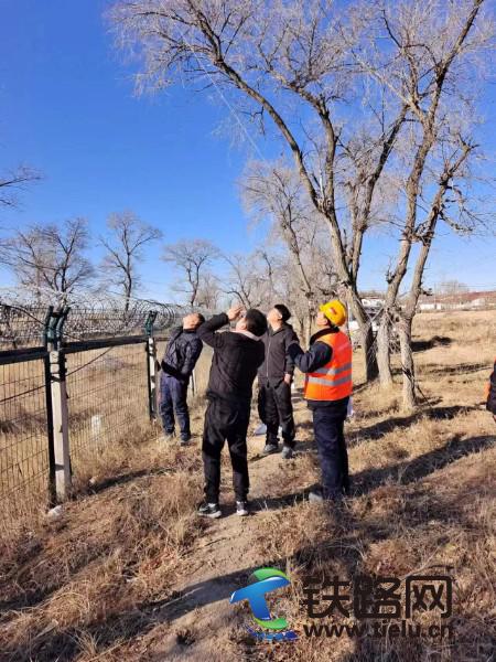 1700497662487862.jpg 現(xiàn)場勘查.jpg