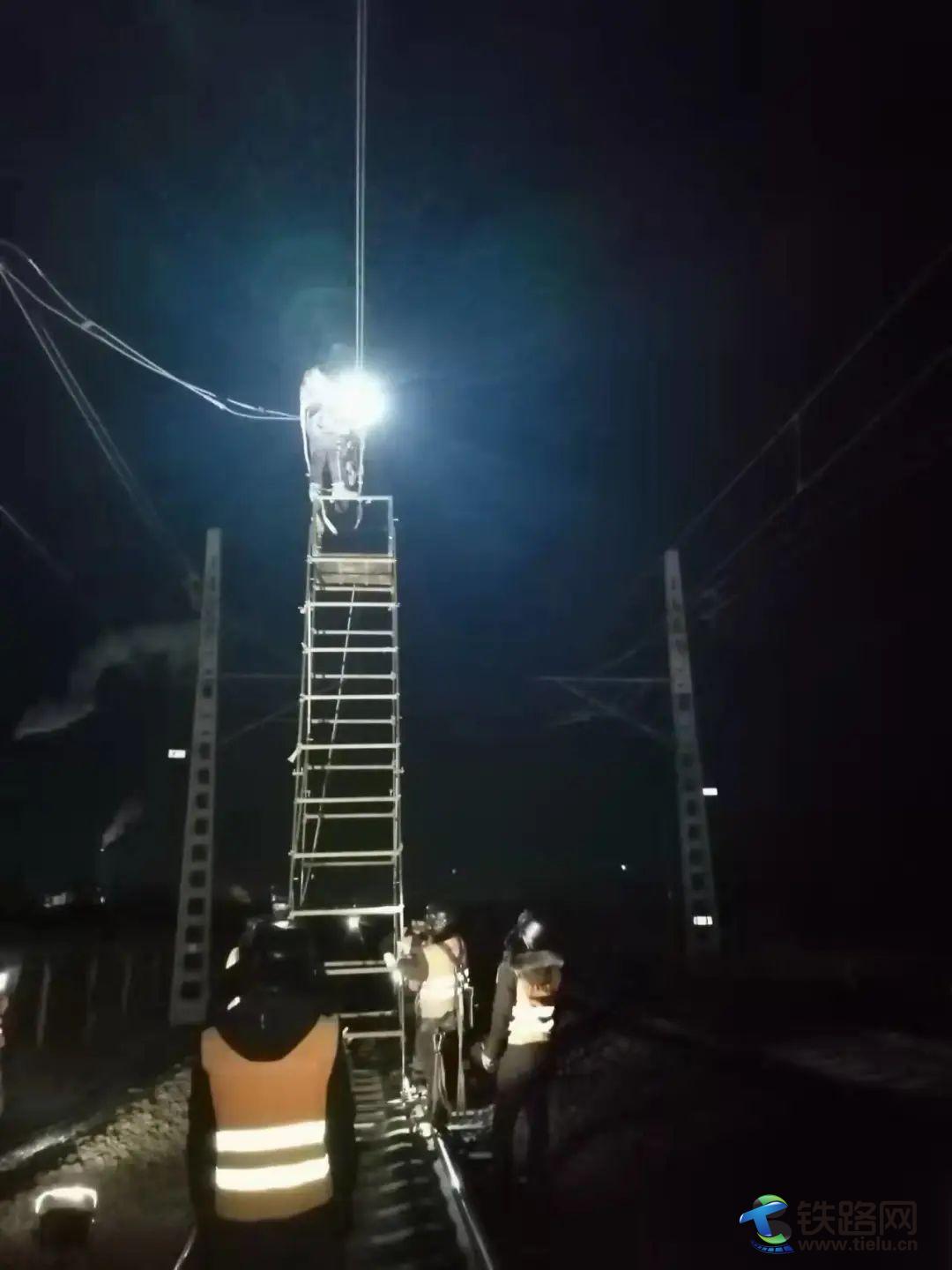 1700497668694563.jpg 作業(yè)現(xiàn)場.jpg