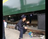 成都車(chē)輛段乘務(wù)員通過(guò)路局集團(tuán)公司“一體化考核”實(shí)