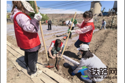 ���F����������ͨ���F��Ʒ�b���b�˾�����_չ �����ġ����깝���}���