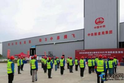 ����4���Ŀ�_չ��ȫ������ �������ϡ������ݾ�