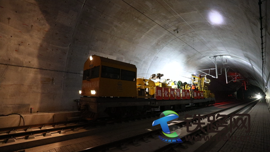 ��B���F��ǭ������חl���|�����O