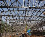 鄭萬鐵路鄭州東動(dòng)車所鋼結(jié)構(gòu)工程主體吊裝全部完成