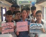 新疆學生坐火車,行程不長情意長