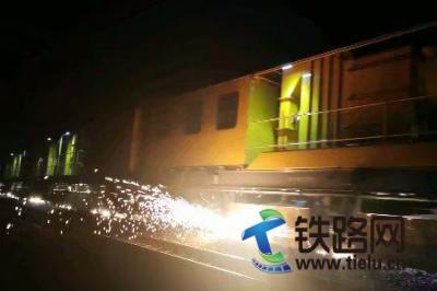 ��ҹ����