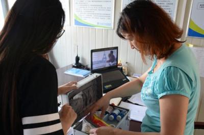 ���F늻�������̎�I�������ݵ��F2̖������Ŀ���M�Йz��