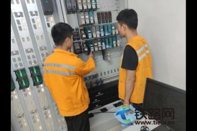 電務工作者----龐子敏