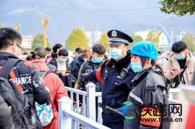 鐵路民警馬東均:團圓缺席,愛不缺席