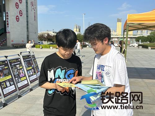 陜鐵院開展 “摒棄吸煙陋習,創建文明校園” 主題宣