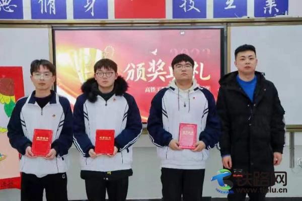 掛職淬煉成長實踐磨礪真知 --記綏德站派出所掛職副所