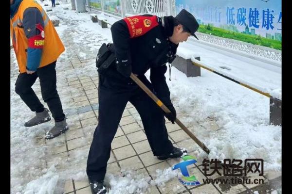 ��ѩ�������F��ȫ��ӭ���Lѩ����ͨ