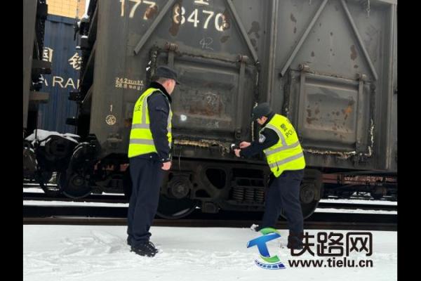  �G�T(m��n)�F������ѩ���� �M��؟(z��) ȫ�����o(h��)��(xi��n)·��ȫ