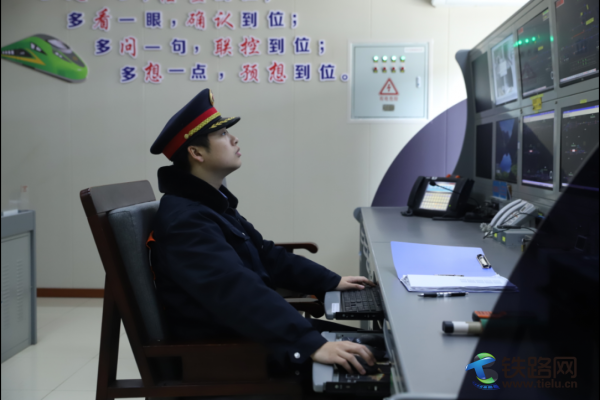 ��ͨ���}������С��Ĵ��\(y��n)��ӛ