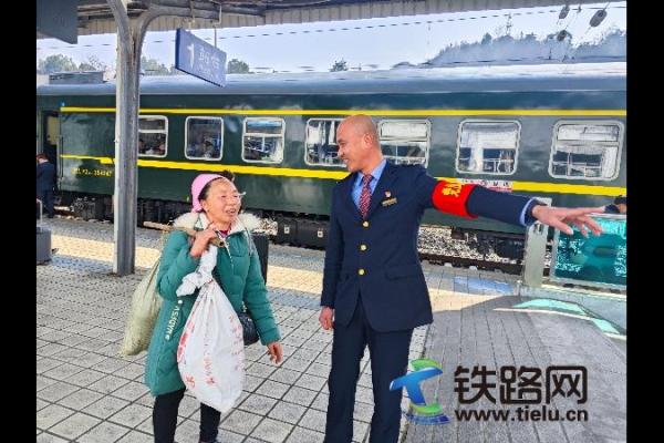 �P��܇�նΣ����\40���ÿͰl��83�f���˴�