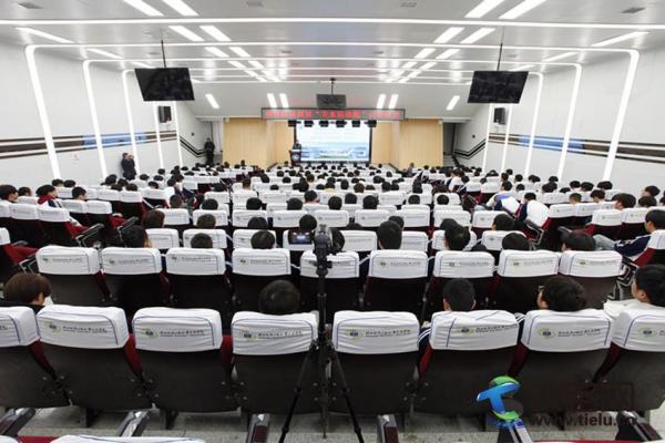 ����У�@����(ji��)ˮ���У���FԺ�e�е��Čá���(ji��)ˮ���(d��ng)��