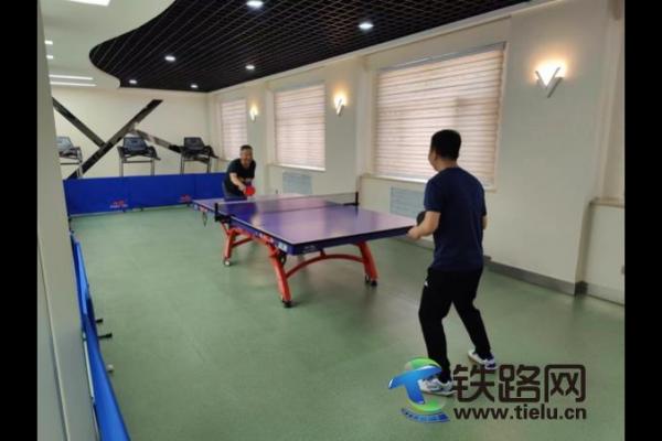 蘭州鐵路局黨校舉辦慶“五一”職工活動