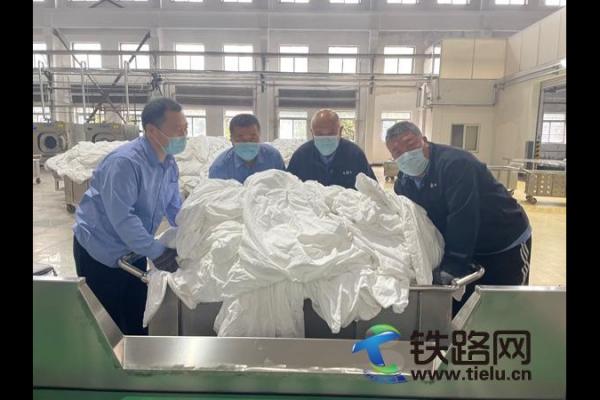  �F·ϴ���ˣ�����һ����æ�Ӱ� ����æ�Ͱ�