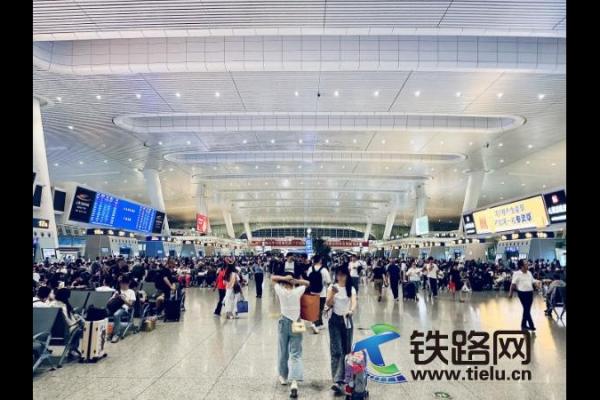 �Ϻ��F·�����\(y��n)���\(y��n)�����L(zh��ng)ϲ����2024���ÿͳ��и���