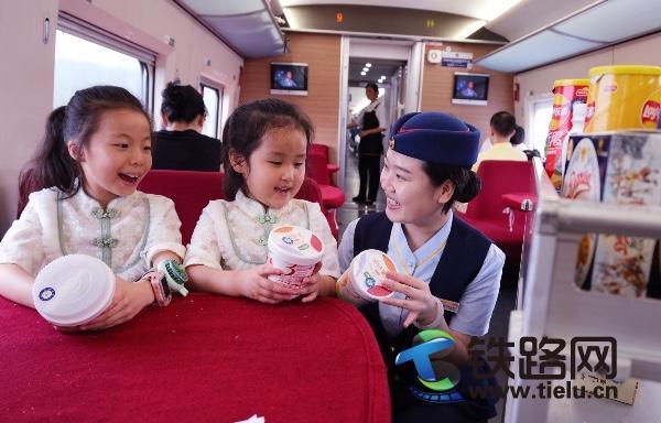 暑運嚴格食品安全關