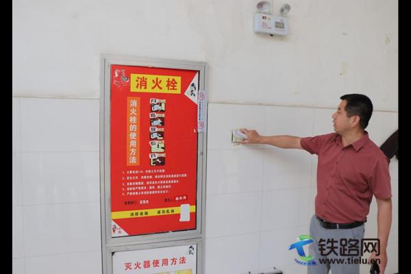 后勤安保處開展新生開學(xué)前校園環(huán)境巡查